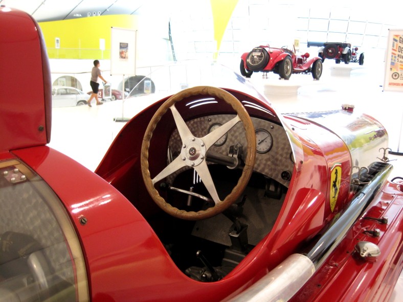 Car_Musée_Enzo_Ferrari_0051 - pic Arnaud 25 - wikim